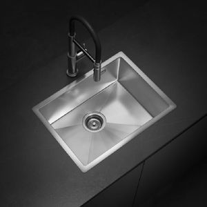 BACHA SIMPLE JOHNSON PARA COCINA SIGNATURE ENKEL 55 GB 42 X 55 X 22 ACERO 304 CROMO